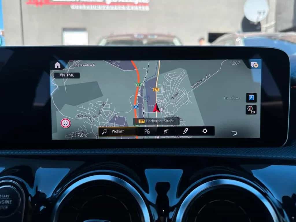 Mercedes-Benz A 200 *AMG-LINE*PANO*NAVIGATION-PREMIUM* 11/2018-photo-31