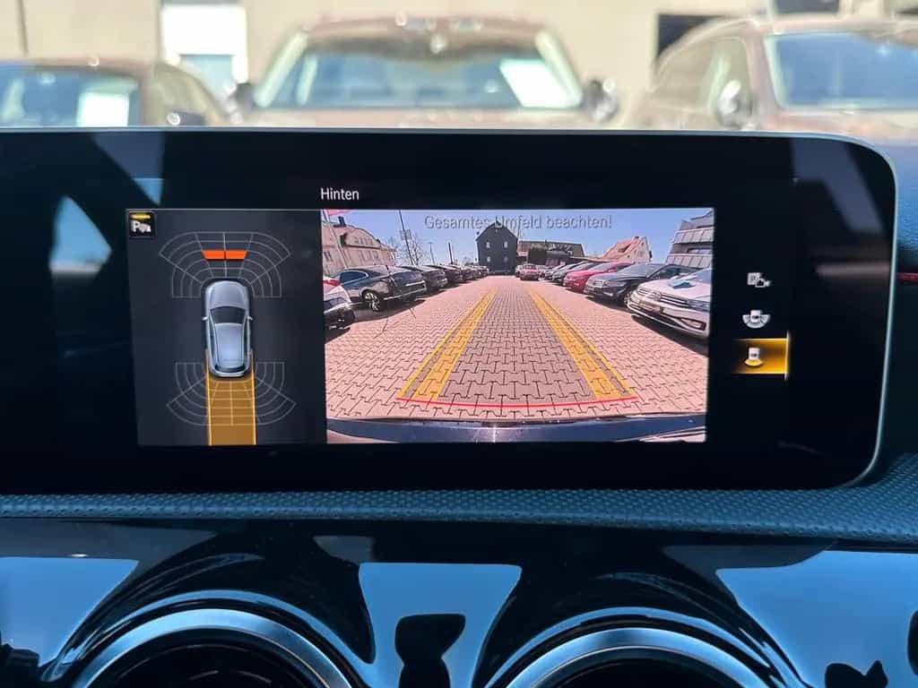 Mercedes-Benz A 200 *AMG-LINE*PANO*NAVIGATION-PREMIUM* 11/2018-photo-33
