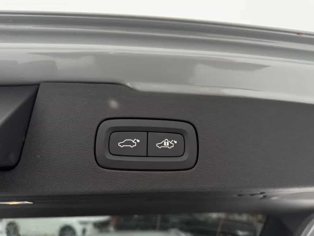 Volvo V60 B4 CC Plus AWD/Leder/Navi/LED/Kam/19Zoll/GJR 01/2024-photo-16
