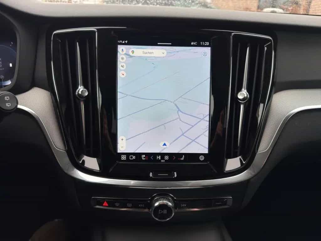 Volvo V60 B4 CC Plus AWD/Leder/Navi/LED/Kam/19Zoll/GJR 01/2024-photo-25