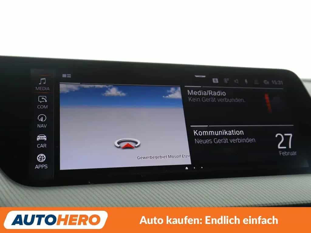 BMW M135 1er M135i xDrive Aut.*NAVI*HEAD-UP*LED*TEMPO*PDC 01/2021-photo-20