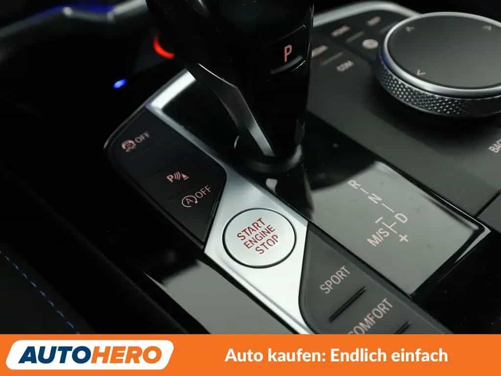 BMW M135 1er M135i xDrive Aut.*NAVI*HEAD-UP*LED*TEMPO*PDC 01/2021-photo-27