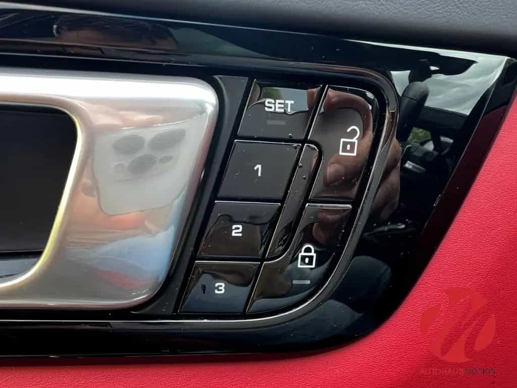 Porsche Cayenne Coupe Turbo CHRONO MATRIX PANO 360° BUR- 11/2019-photo-26