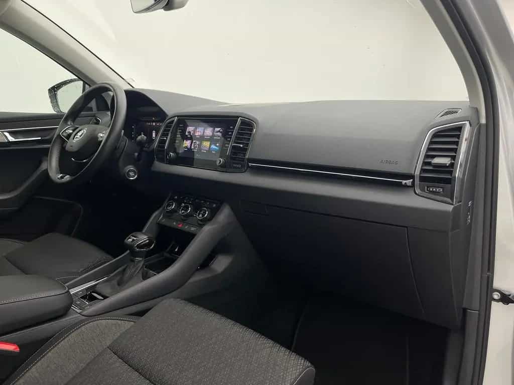Skoda Karoq Style 4x4 *KESSY*KAM*LED*ACC*CARPLAY*SHZ* 02/2023-photo-12