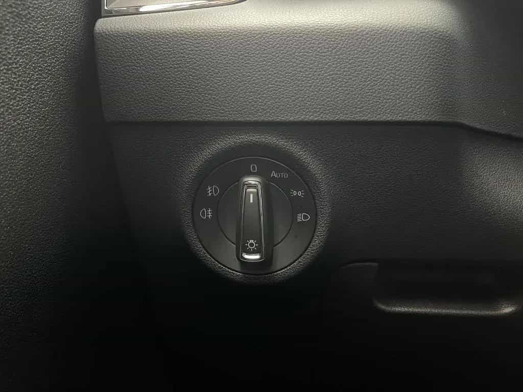Skoda Karoq Style 4x4 *KESSY*KAM*LED*ACC*CARPLAY*SHZ* 02/2023-photo-16