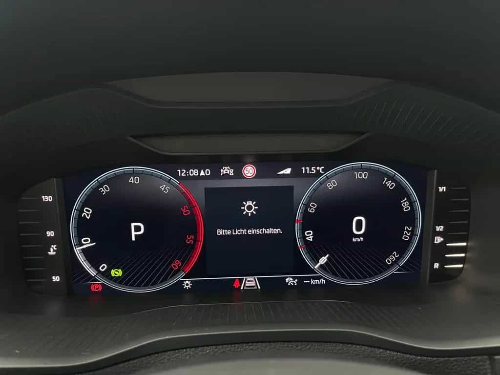 Skoda Karoq Style 4x4 *KESSY*KAM*LED*ACC*CARPLAY*SHZ* 02/2023-photo-22