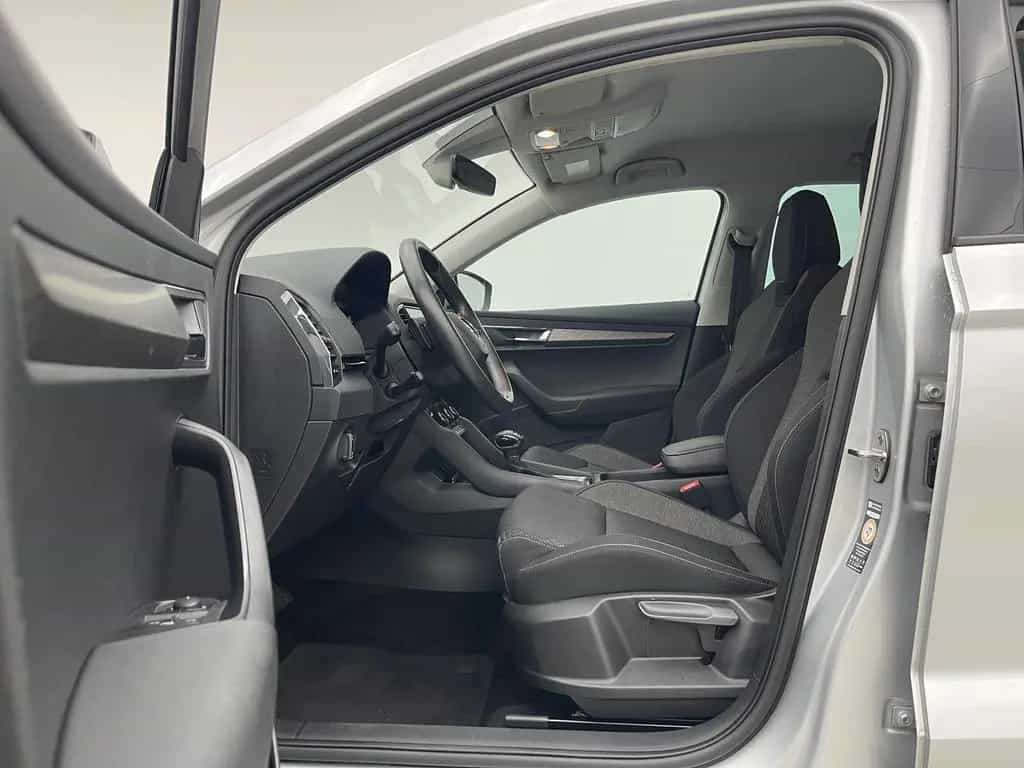 Skoda Karoq Style 4x4 *KESSY*KAM*LED*ACC*CARPLAY*SHZ* 02/2023-photo-41