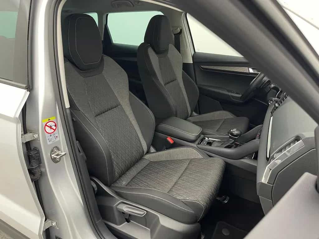 Skoda Karoq Style 4x4 *KESSY*KAM*LED*ACC*CARPLAY*SHZ* 02/2023-photo-43