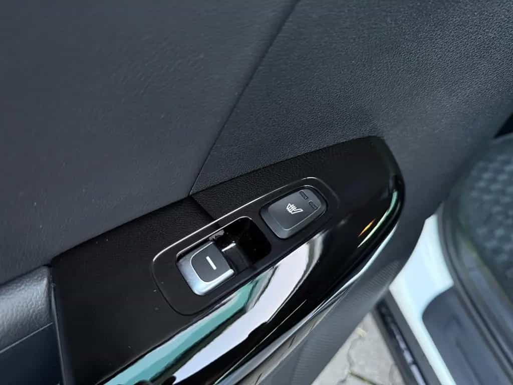 Kia Sportage Black Edition KAM LED NAVI 08/2021-photo-25