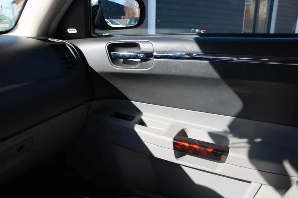Chrysler 300C 3.0 CRdi 11/2005-photo-8