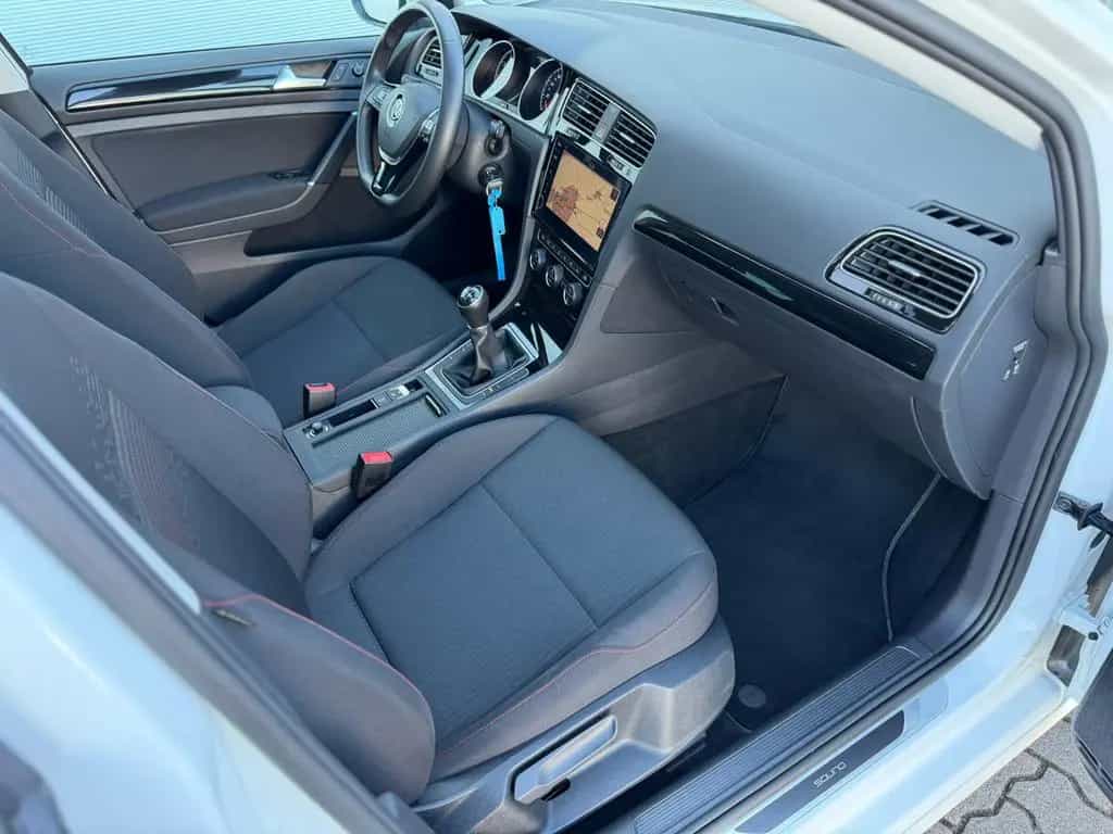 Volkswagen Golf Sound 1.0 TSI - Panoramadch ACC Sitzhzg LED 02/2018-photo-10