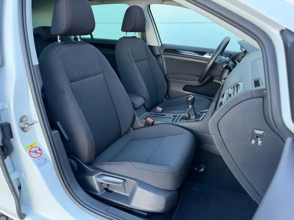 Volkswagen Golf Sound 1.0 TSI - Panoramadch ACC Sitzhzg LED 02/2018-photo-11