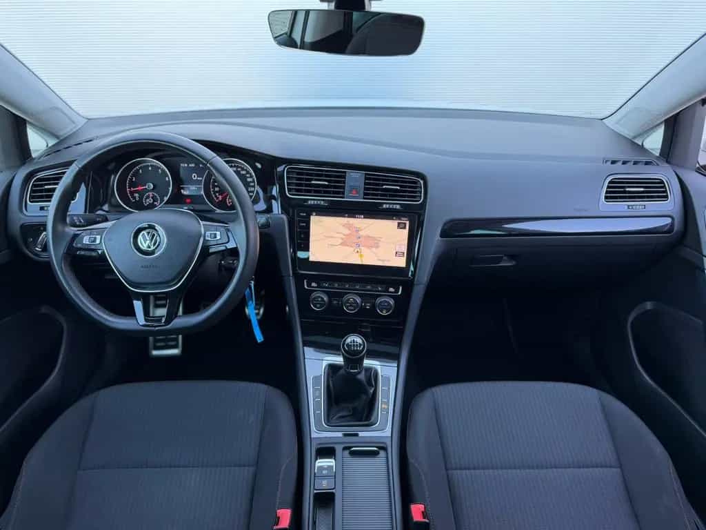 Volkswagen Golf Sound 1.0 TSI - Panoramadch ACC Sitzhzg LED 02/2018-photo-14