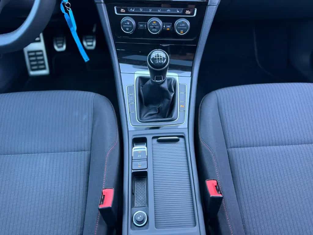 Volkswagen Golf Sound 1.0 TSI - Panoramadch ACC Sitzhzg LED 02/2018-photo-15