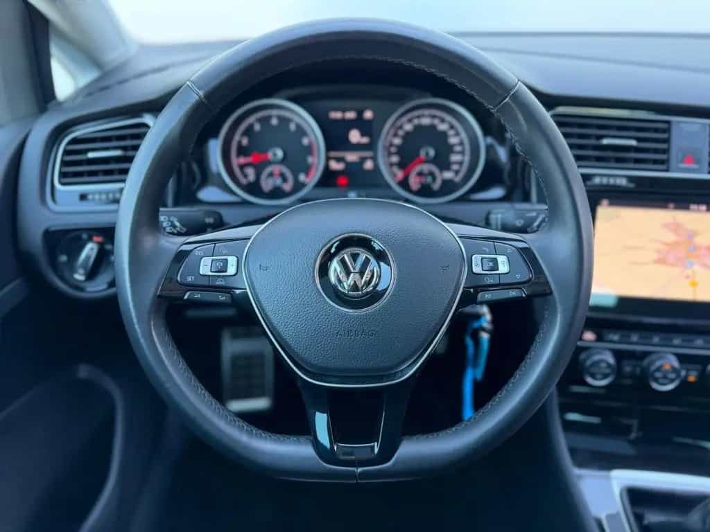 Volkswagen Golf Sound 1.0 TSI - Panoramadch ACC Sitzhzg LED 02/2018-photo-16