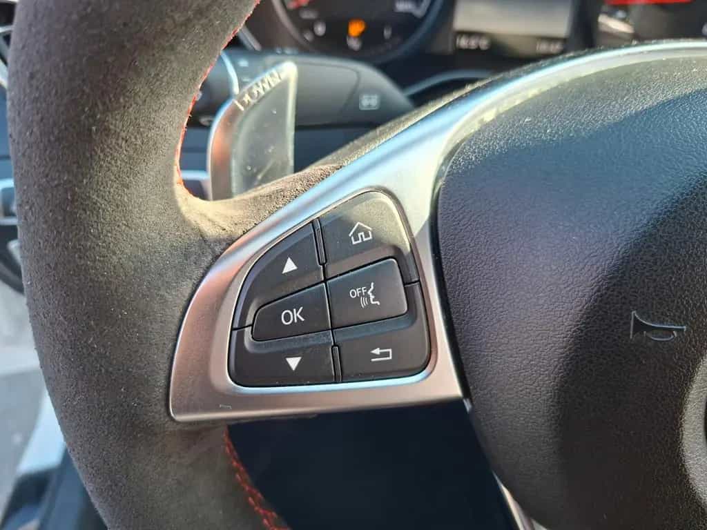 Mercedes-Benz C-Class 63 AMG Cabrio 02/2018-photo-13