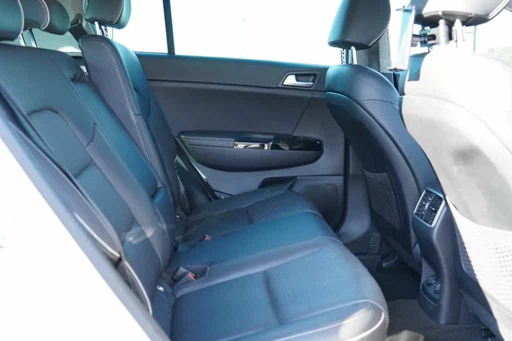Kia Sportage Platinum Edition 4WD + 2 J. GARANTIE !! 12/2017-photo-9