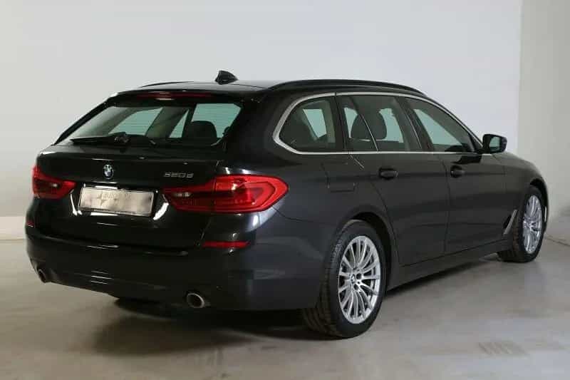 BMW 520 d Aut. LED HuD Parkassistent LiveCockProfessi 03/2020-photo-3