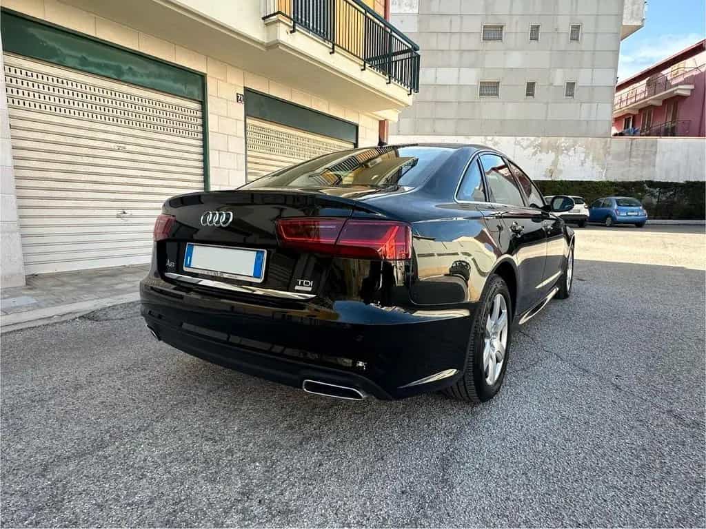 Audi A6 Avant 2.0 TDI 190 CV ultra S tronic Busi 03/2018-photo-4
