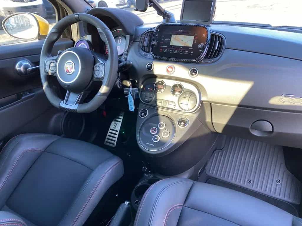 Abarth 500 695 1.4 T-Jet Sportpaket Navi Soundsystem Bi 08/2023-photo-9