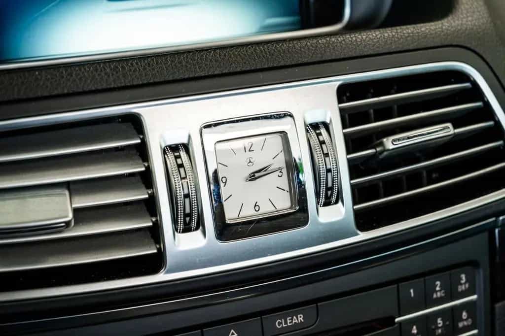Mercedes-Benz E-Class 200 Cabrio Automatik 184 PS LED Navi 04/2016-photo-21