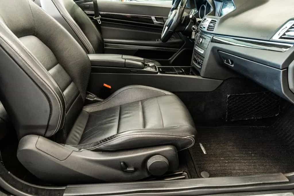 Mercedes-Benz E-Class 200 Cabrio Automatik 184 PS LED Navi 04/2016-photo-27