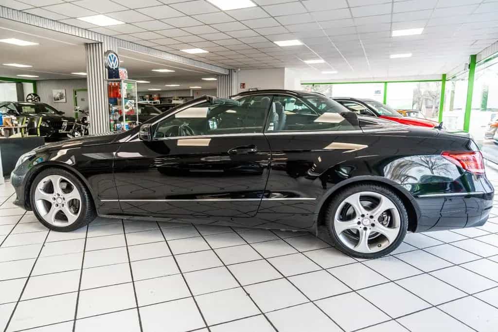 Mercedes-Benz E-Class 200 Cabrio Automatik 184 PS LED Navi 04/2016-photo-4