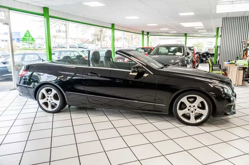 Mercedes-Benz E-Class 200 Cabrio Automatik 184 PS LED Navi 04/2016-photo-5