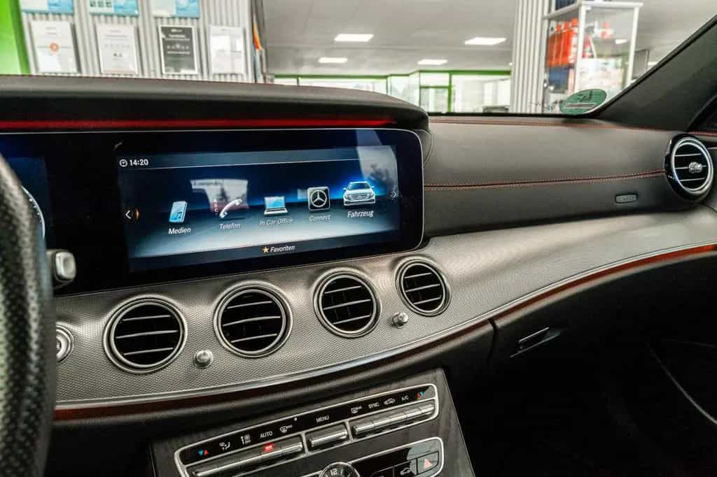Mercedes-Benz E-Class 53 AMG E-Klasse T-Modell 4Matic+ Kamera 435 PS 05/2018-photo-27