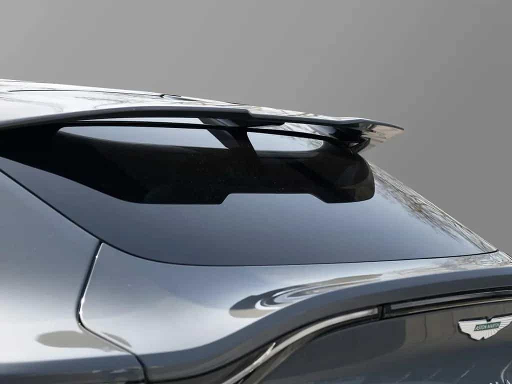 Aston Martin DBX S China Grey Onyx Black null-photo-15
