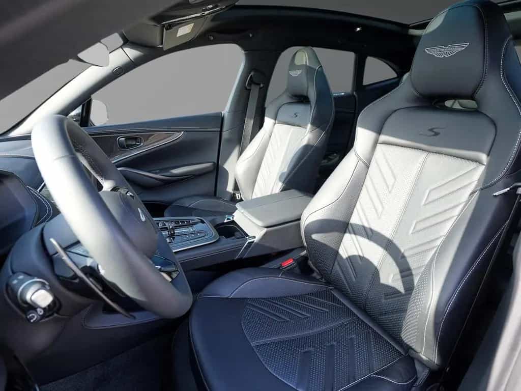 Aston Martin DBX S China Grey Onyx Black null-photo-21