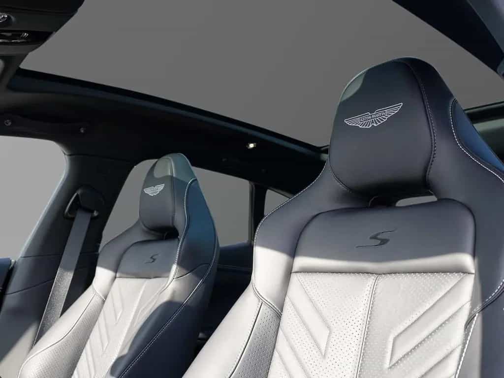 Aston Martin DBX S China Grey Onyx Black null-photo-22