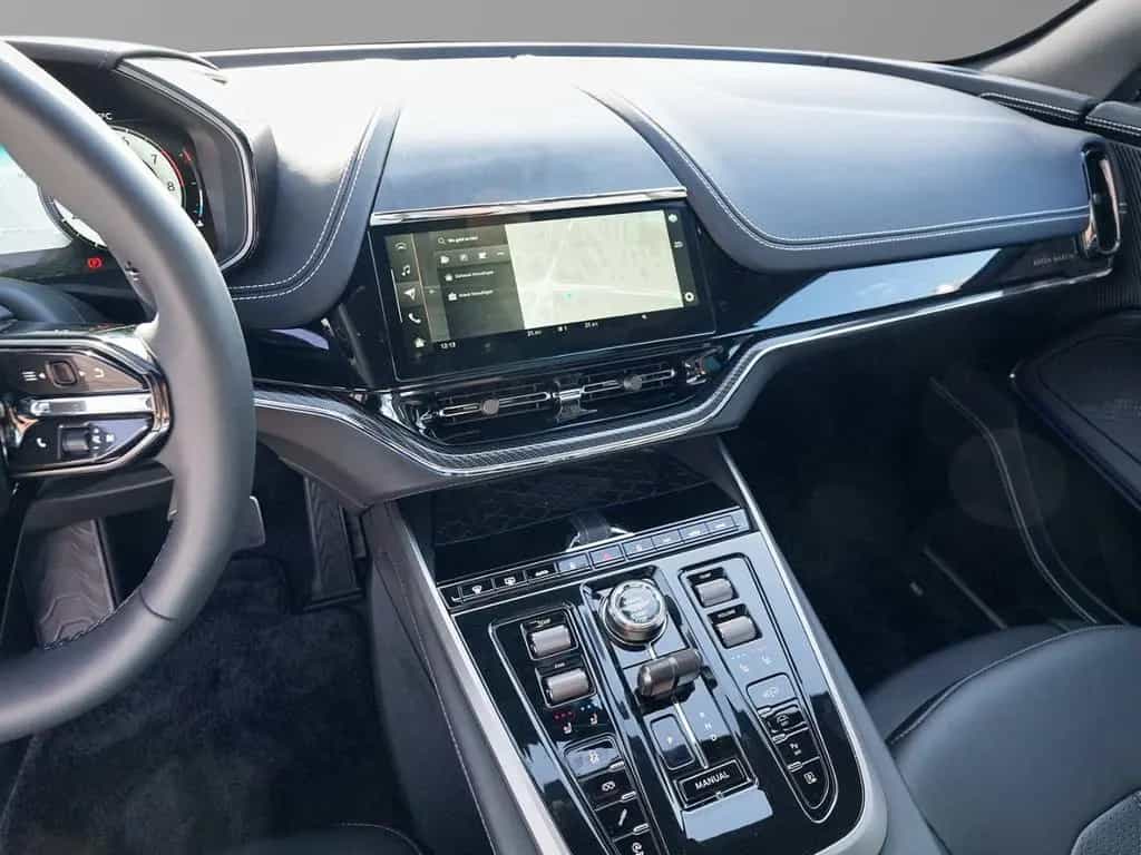 Aston Martin DBX S China Grey Onyx Black null-photo-27