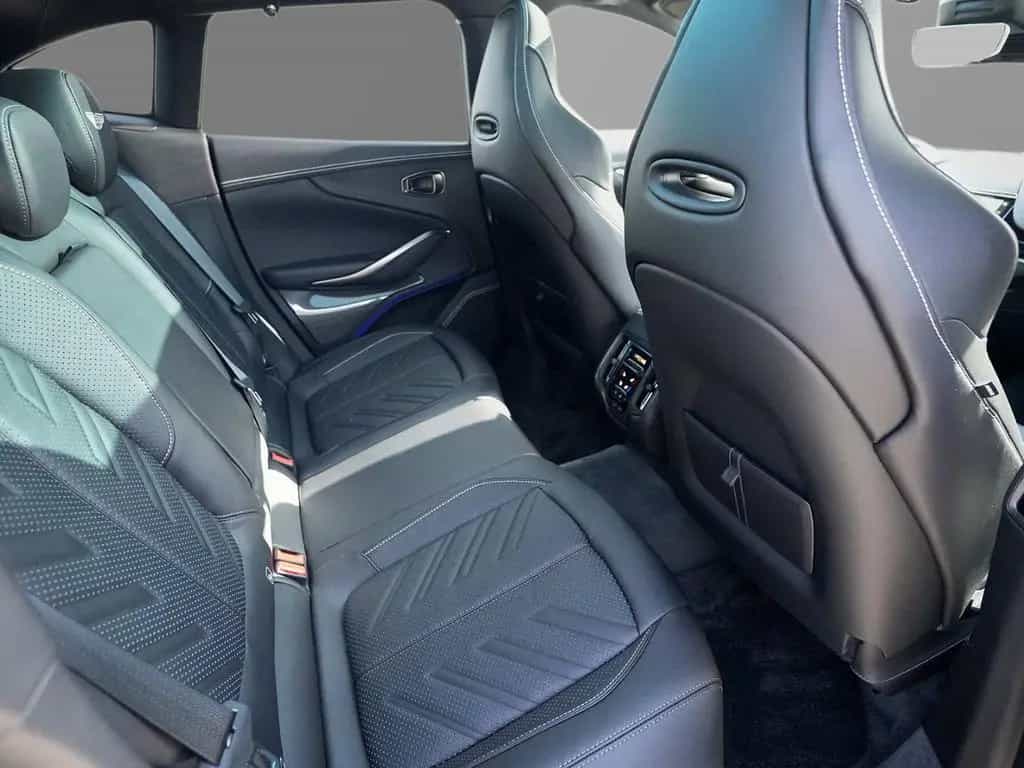 Aston Martin DBX S China Grey Onyx Black null-photo-36