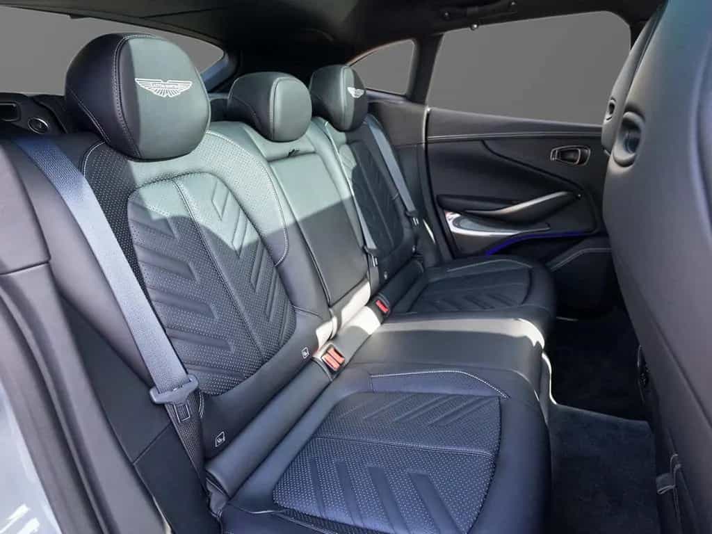 Aston Martin DBX S China Grey Onyx Black null-photo-37