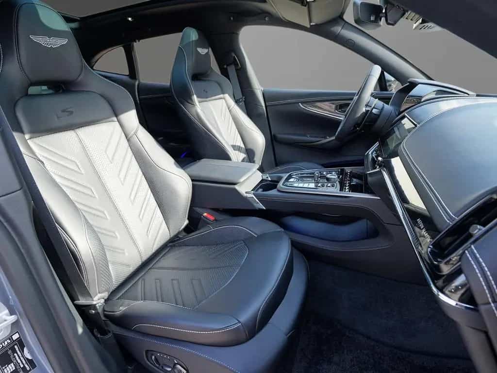 Aston Martin DBX S China Grey Onyx Black null-photo-40