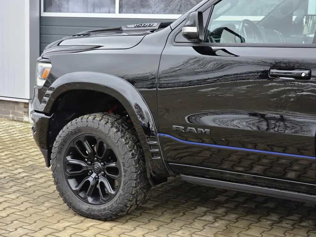 Dodge RAM 1500 5.7 4x4 Laramie 12´´ Pano LED Mem. RC 06/2023-photo-14