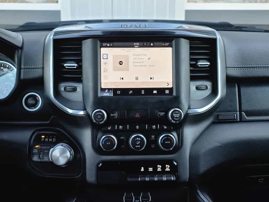 Dodge RAM 1500 5.7 4x4 Laramie Memory AHK LED PDC 03/2022-photo-27