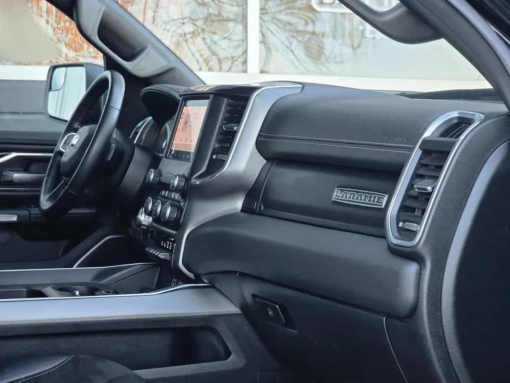 Dodge RAM 1500 5.7 4x4 Laramie Memory AHK LED PDC 03/2022-photo-33