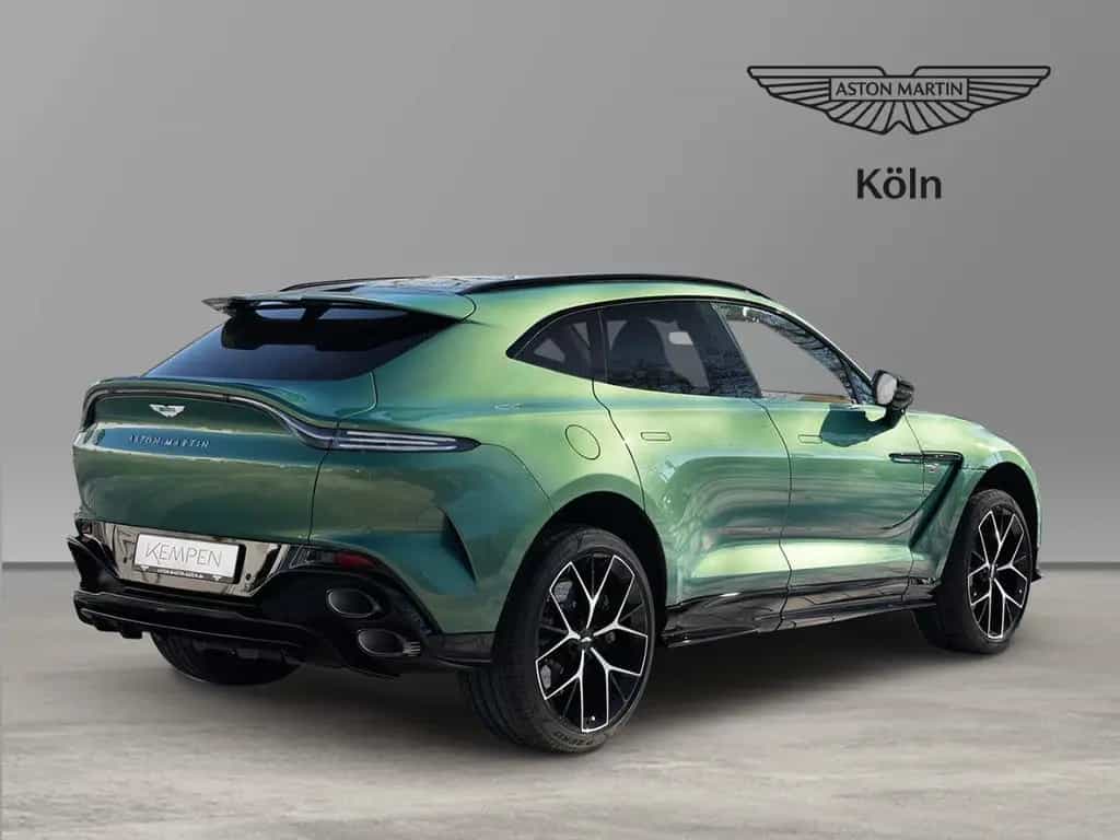 Aston Martin DBX S Iridescent Emerald / Oxford Tan Bowers WIl 02/2026-photo-3