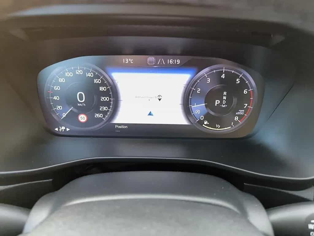Volvo XC40 T3 Benzin Momentum Pro Navi / ACC / Kamera 09/2021-photo-13