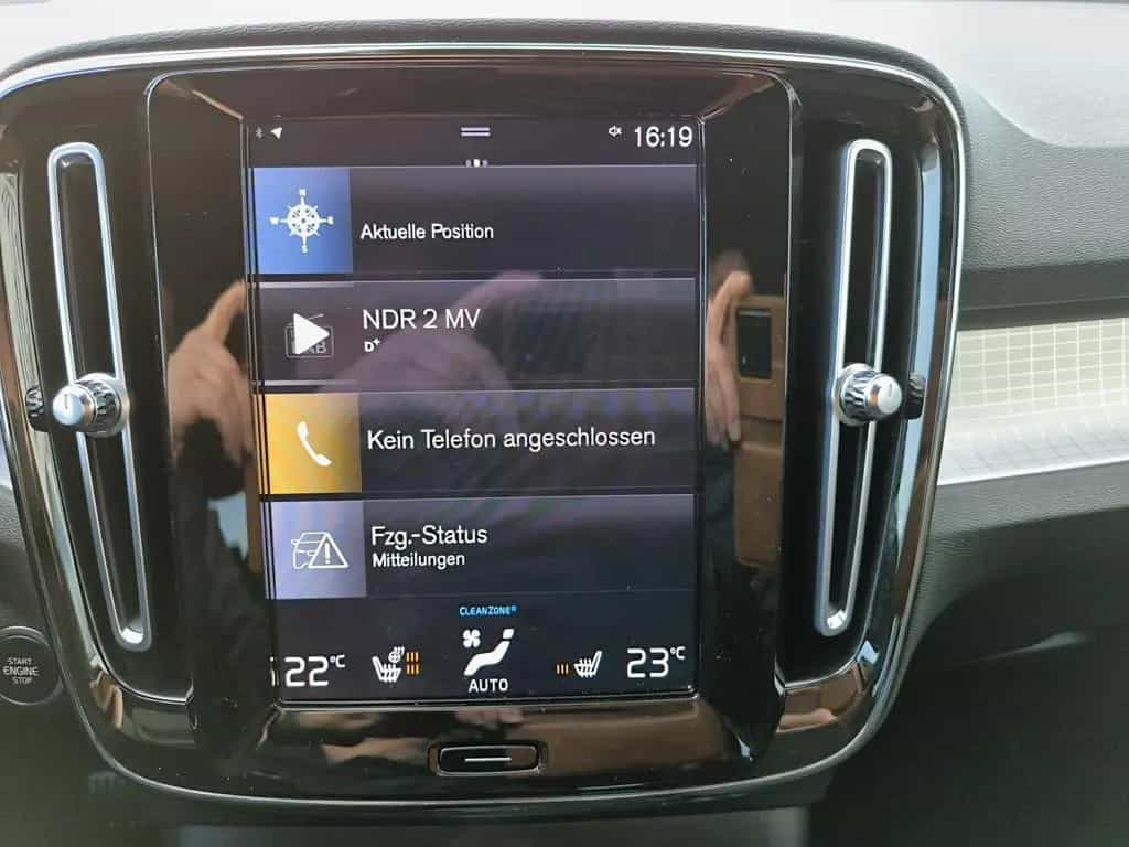 Volvo XC40 T3 Benzin Momentum Pro Navi / ACC / Kamera 09/2021-photo-15
