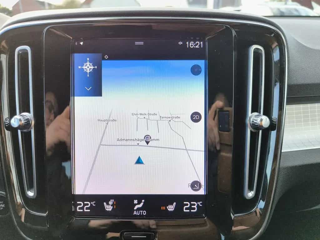 Volvo XC40 T3 Benzin Momentum Pro Navi / ACC / Kamera 09/2021-photo-16