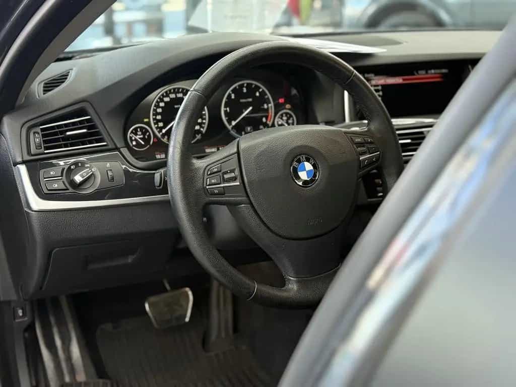 BMW 5 Series 520 dA xDrive, Navi, Bi-Xenon, Bluetooth, Sitzh. 08/2016-photo-11