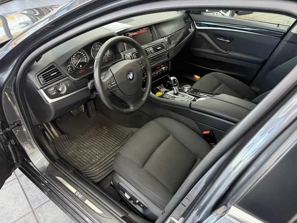 BMW 5 Series 520 dA xDrive, Navi, Bi-Xenon, Bluetooth, Sitzh. 08/2016-photo-8