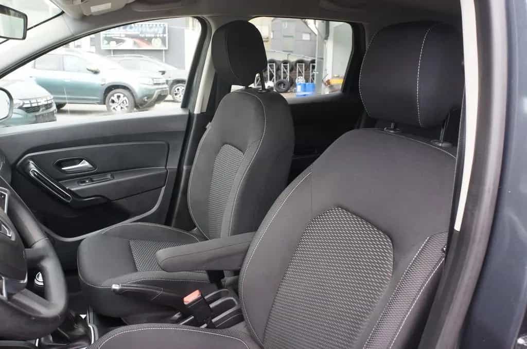 Dacia Duster 1.3 *NAVI*CAM*KLIMA*EFH ALU+ALLWETTER+Sit 07/2019-photo-13
