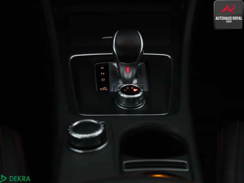 Mercedes-Benz GLA-Class 45 AMG PERFORMANCE 4M PANO,KEYLESS,COMAND 09/2016-photo-20