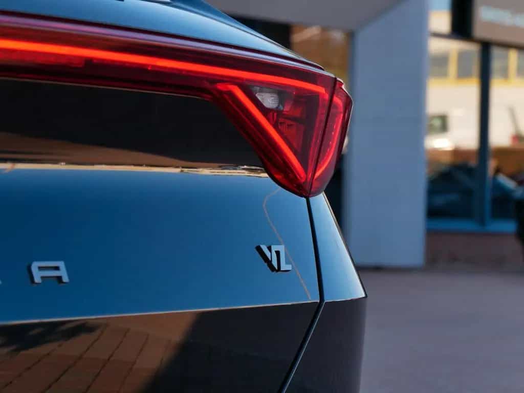 Cupra Formentor VZ 4Drive 2.0 TSI 310 PS|SHZ|AHK|Trav. 02/2023-photo-16