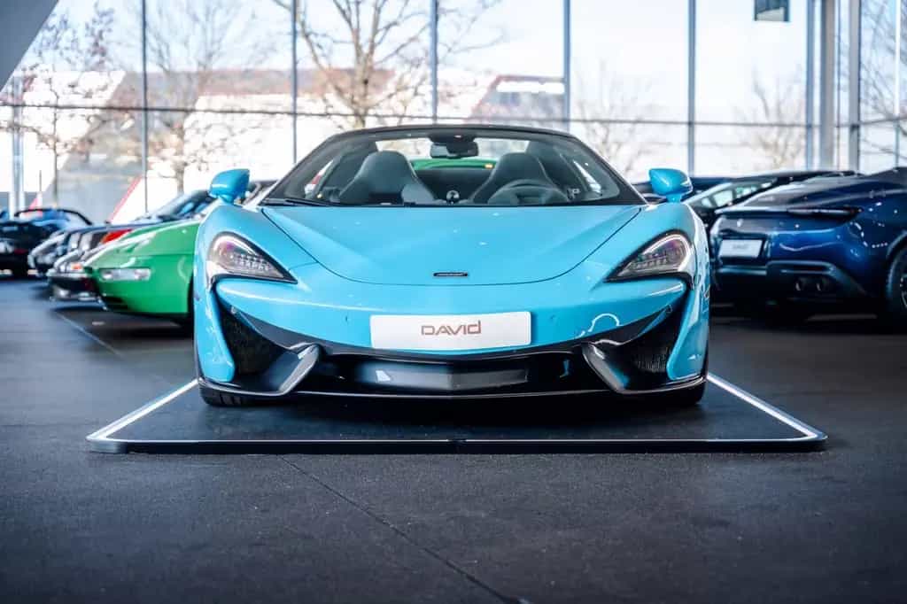 McLaren 570S Spider*Curacao Blue*Lift*Bowers & Wilkins* 03/2018-photo-1