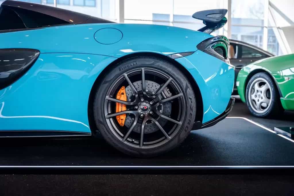 McLaren 570S Spider*Curacao Blue*Lift*Bowers & Wilkins* 03/2018-photo-3